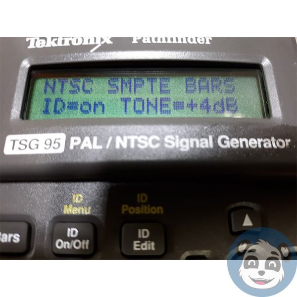 TEKTRONIX TSG 95 PAL / NTSC,  Pathfinder Signal Generator w/ Case - Image 2